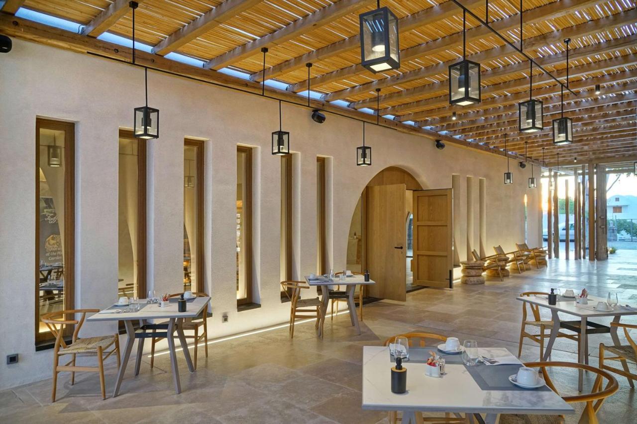 Radisson Blu Zaffron Resort, Santorini (Adults Only) Kamári エクステリア 写真