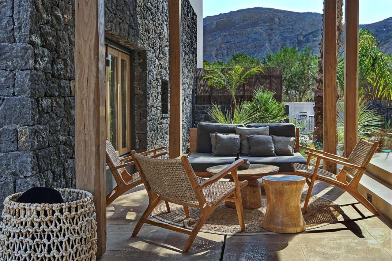 Radisson Blu Zaffron Resort, Santorini (Adults Only) Kamári エクステリア 写真