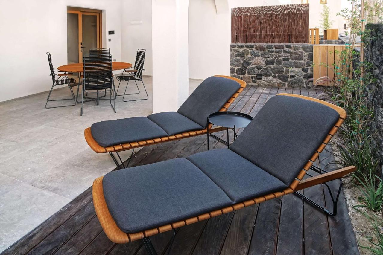 Radisson Blu Zaffron Resort, Santorini (Adults Only) Kamári エクステリア 写真