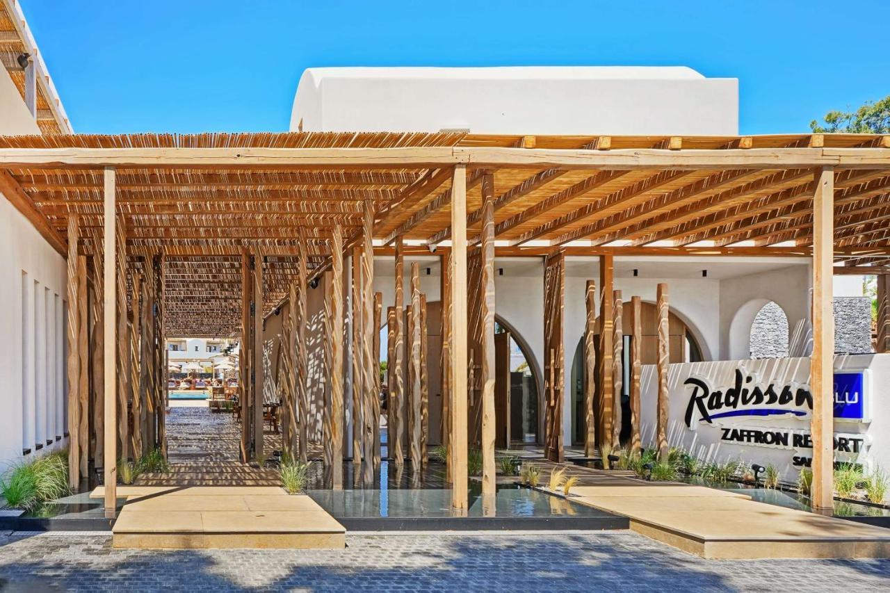 Radisson Blu Zaffron Resort, Santorini (Adults Only) Kamári エクステリア 写真