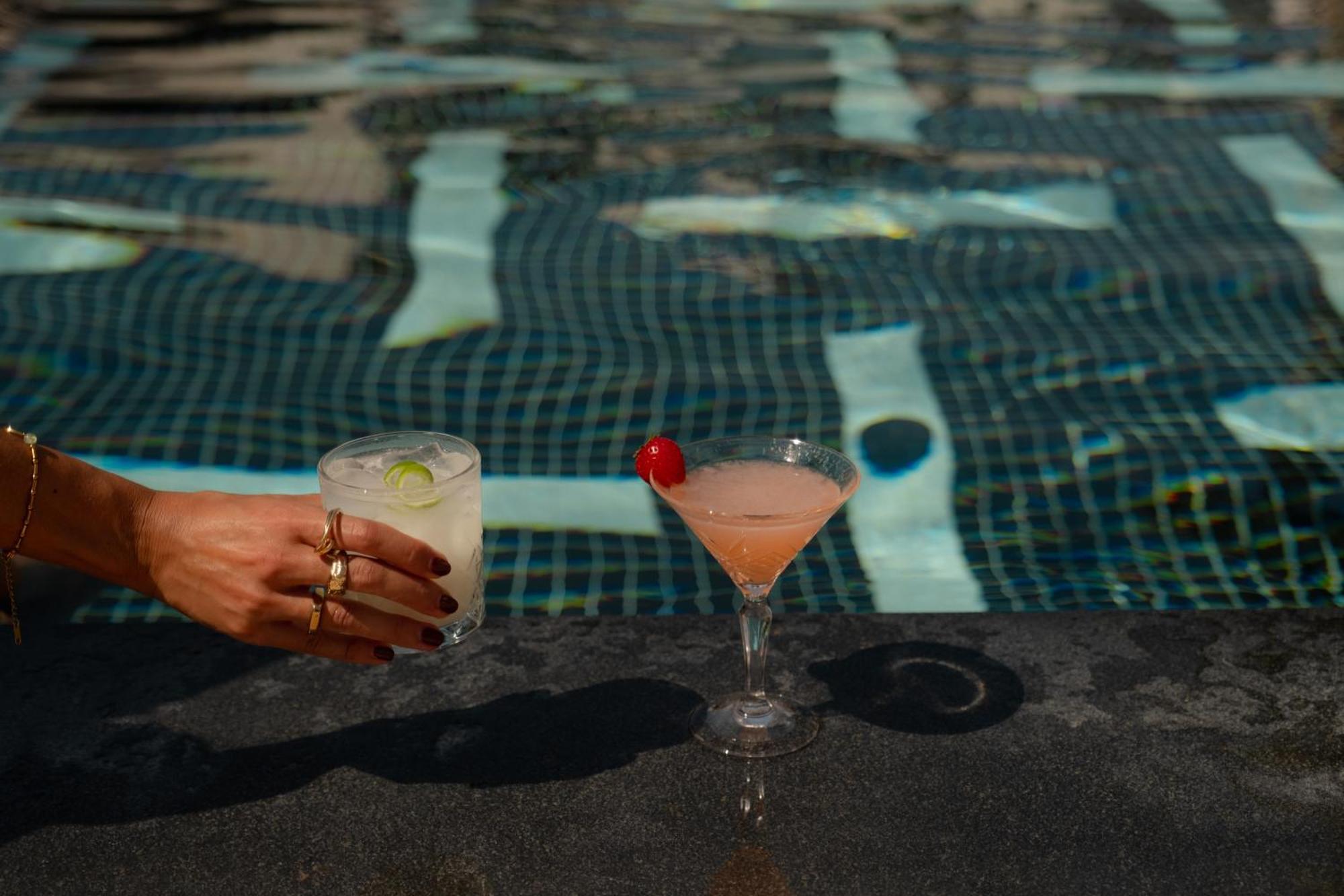 Radisson Blu Zaffron Resort, Santorini (Adults Only) Kamári エクステリア 写真